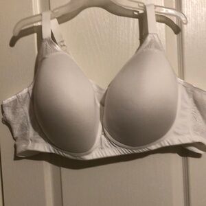 NWOT COMFORT CHOICE Ladies Bra.Size 52 DD